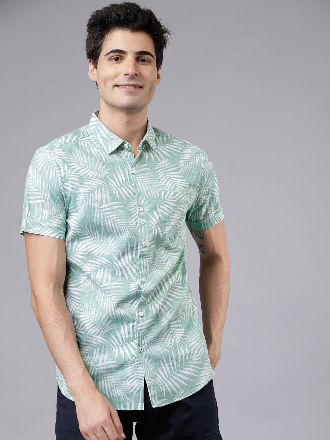 HIGHLANDER Men Green & White Slim Fit Printed Casual Shirt - view 1